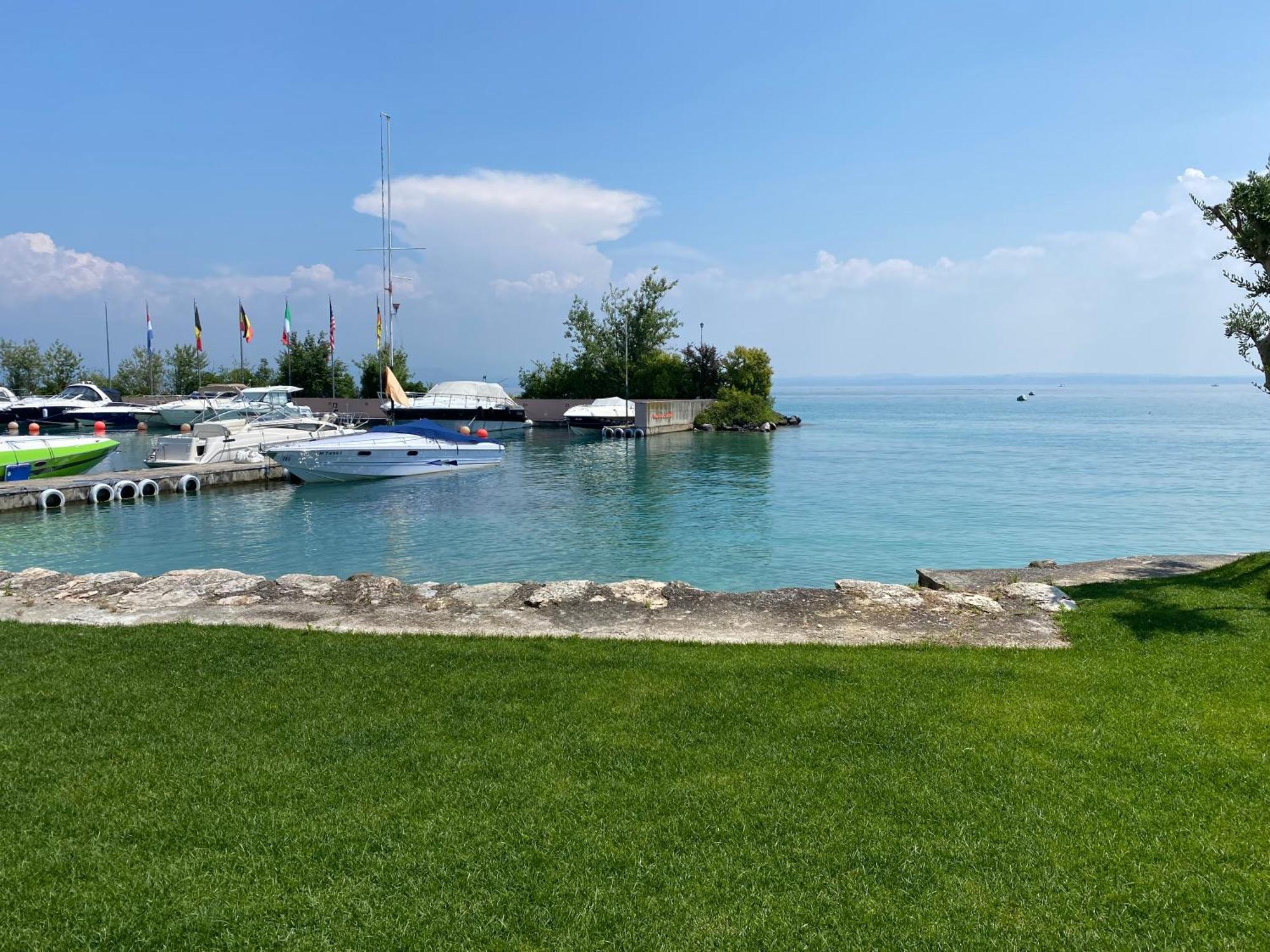 Sirmio Apartments - Darsena Stay Sirmione Esterno foto