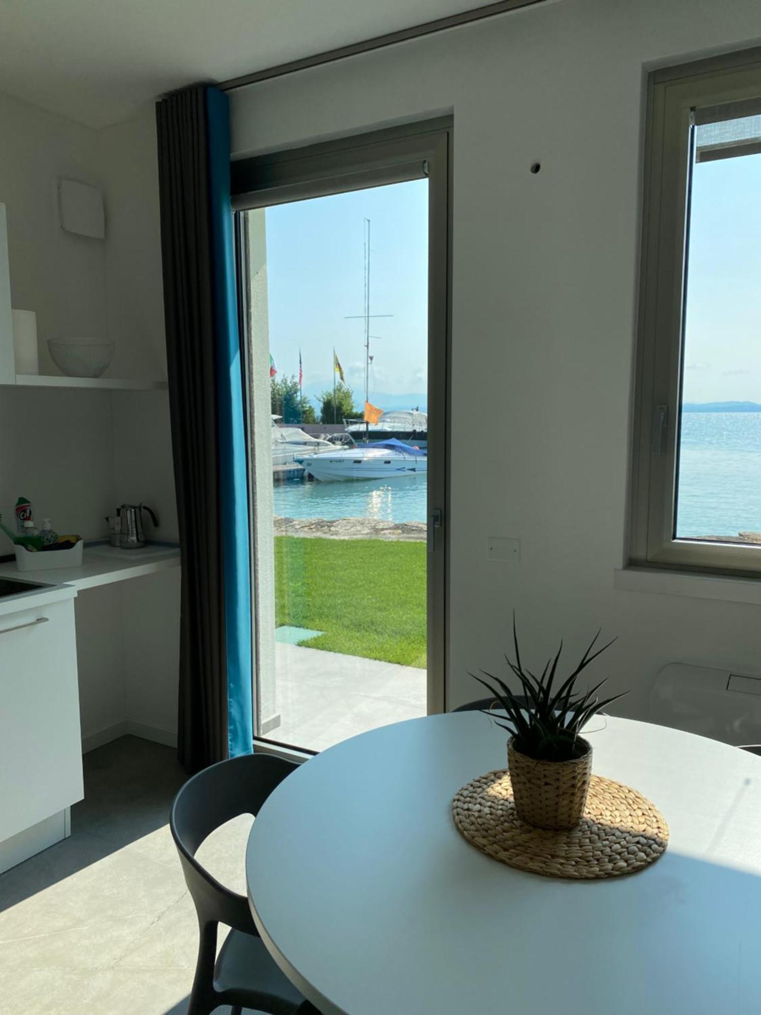 Sirmio Apartments - Darsena Stay Sirmione Esterno foto