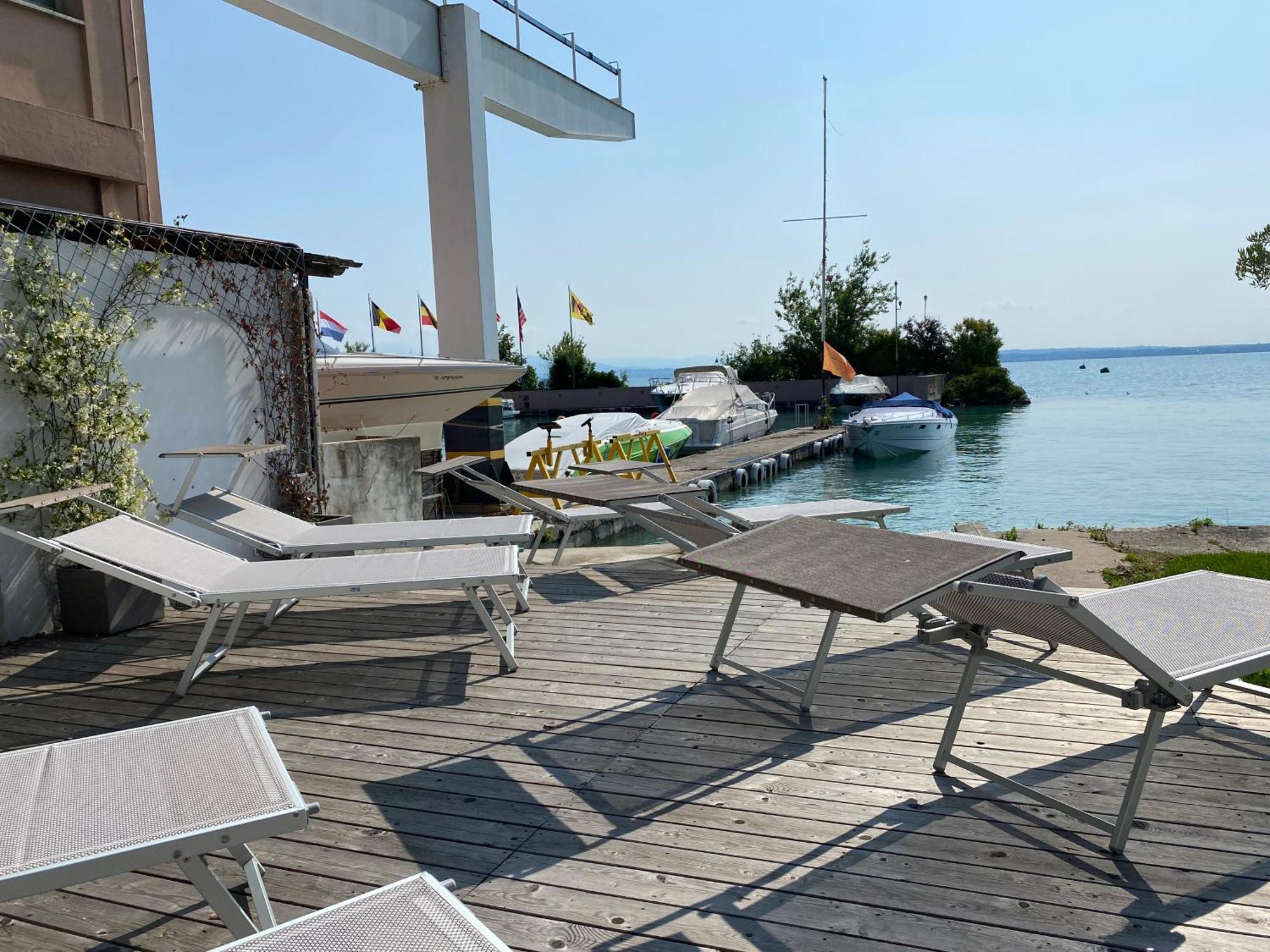 Sirmio Apartments - Darsena Stay Sirmione Esterno foto