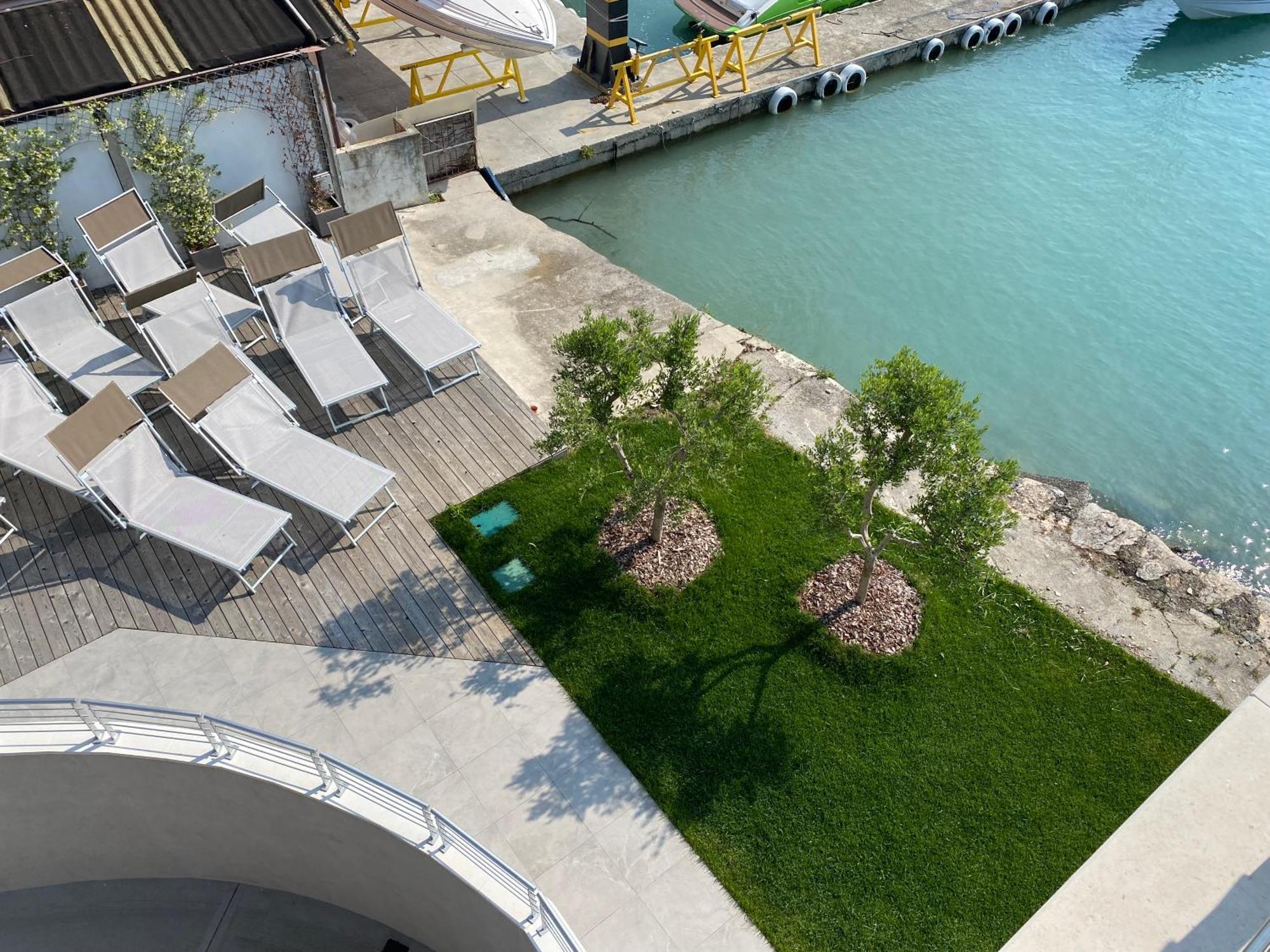 Sirmio Apartments - Darsena Stay Sirmione Esterno foto