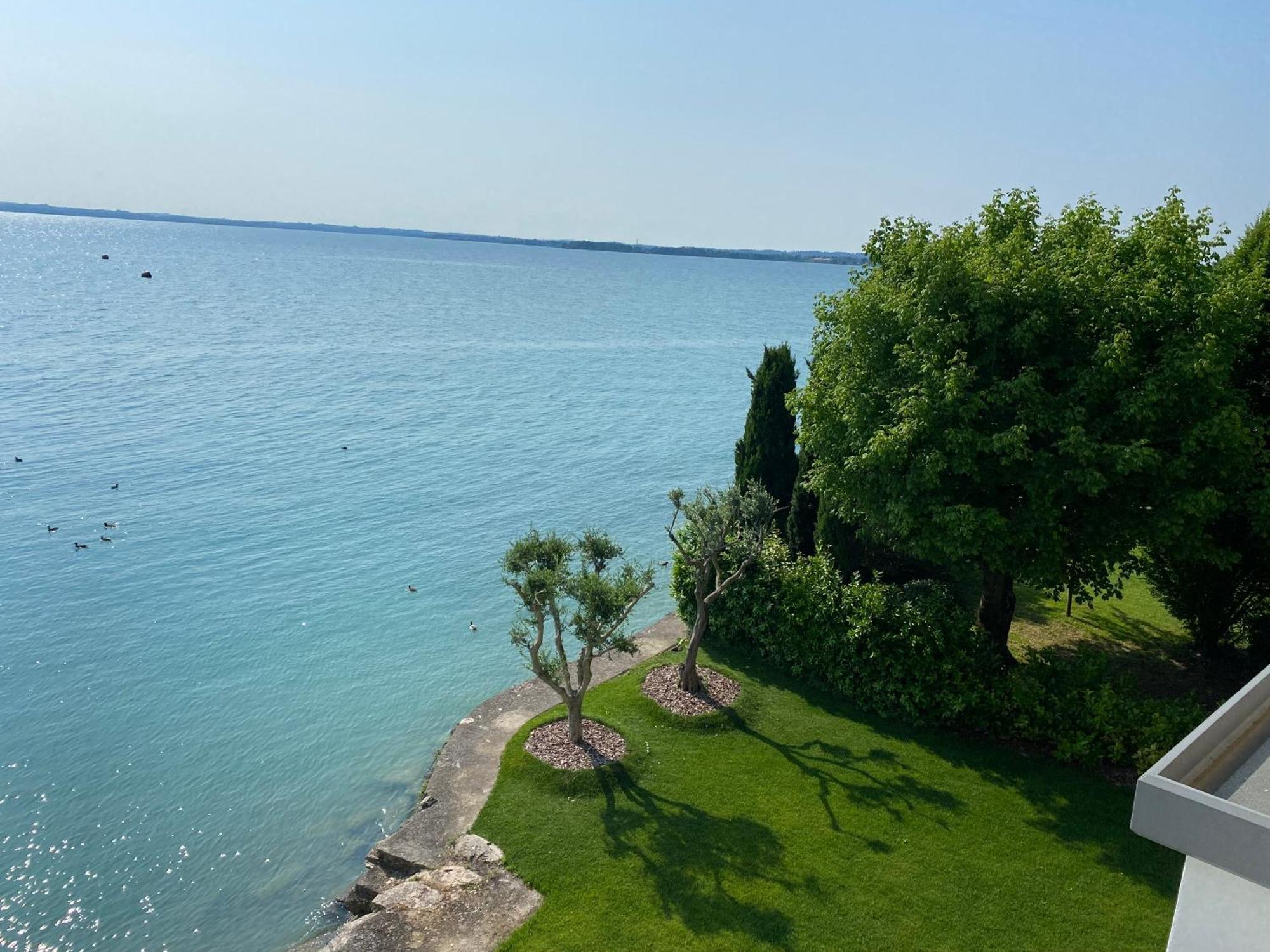 Sirmio Apartments - Darsena Stay Sirmione Esterno foto