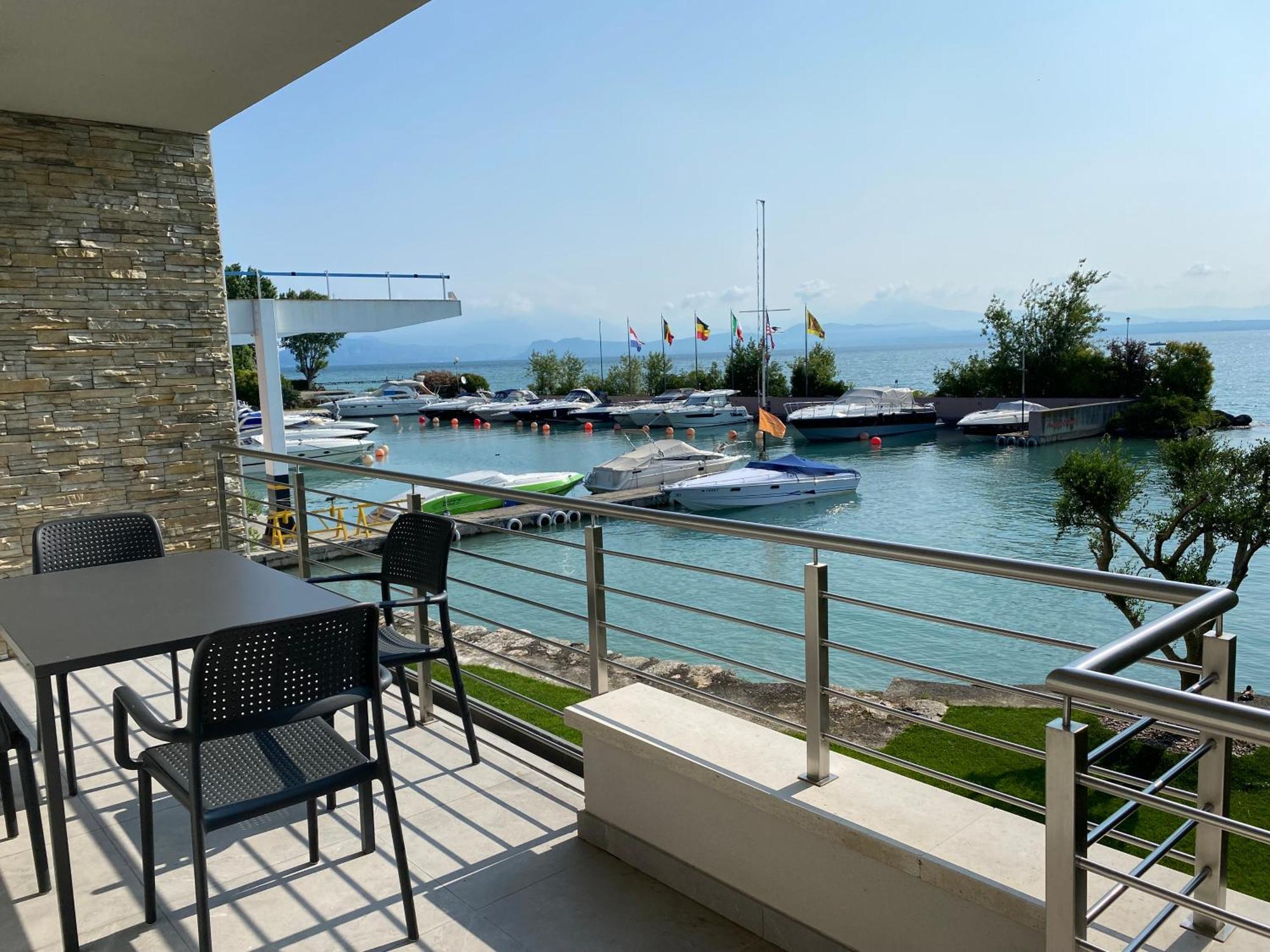 Sirmio Apartments - Darsena Stay Sirmione Esterno foto