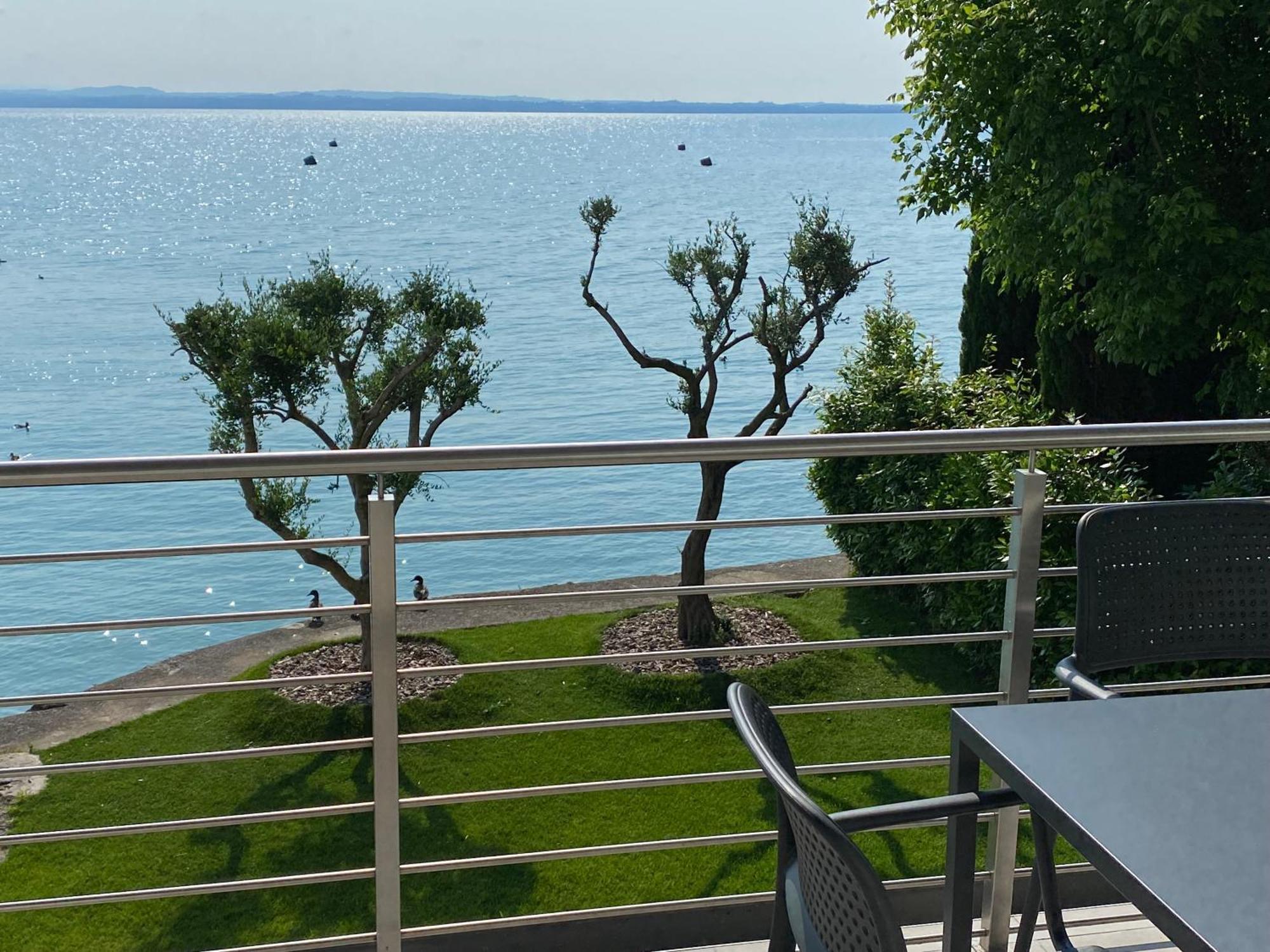 Sirmio Apartments - Darsena Stay Sirmione Esterno foto