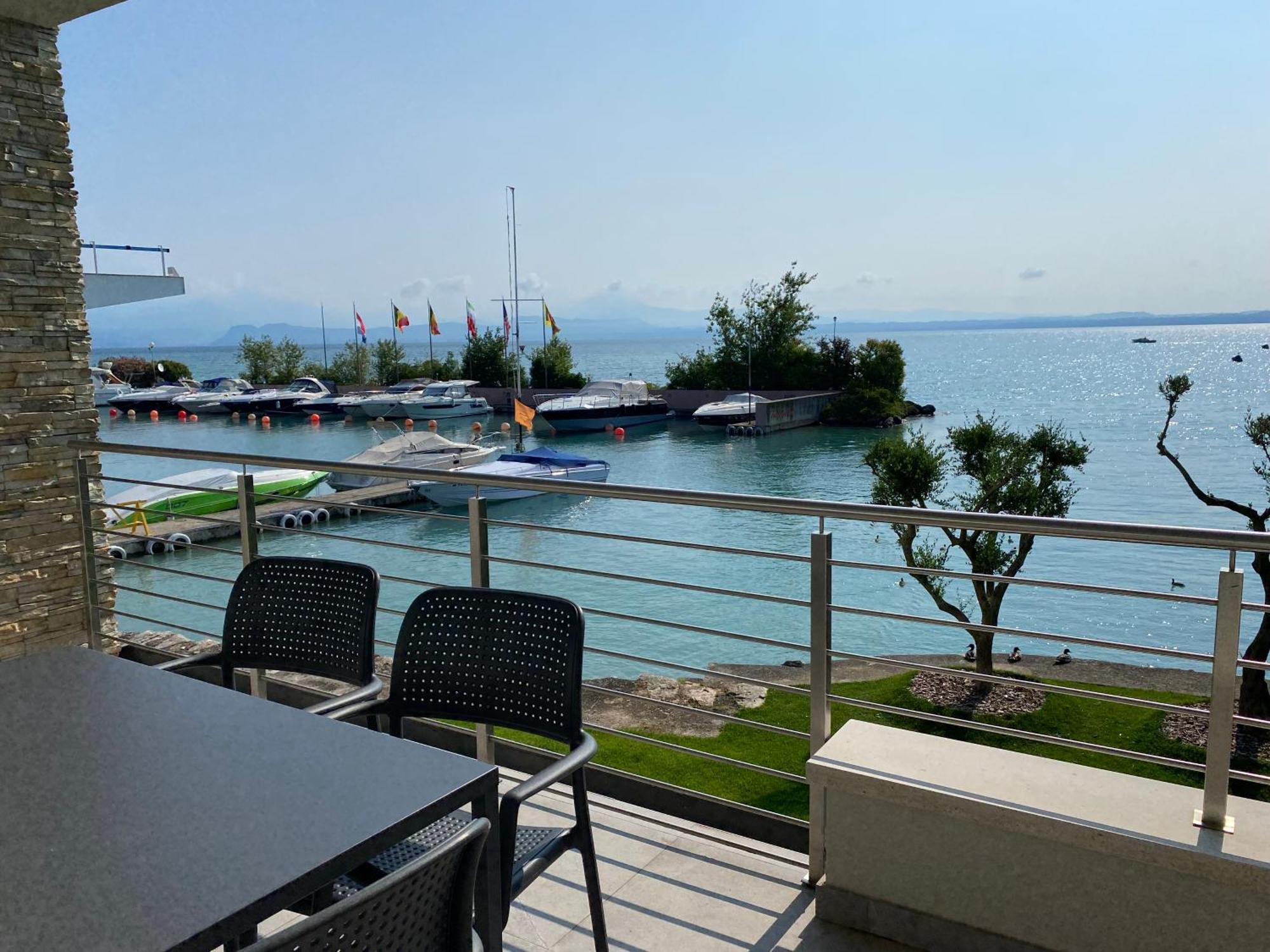 Sirmio Apartments - Darsena Stay Sirmione Esterno foto